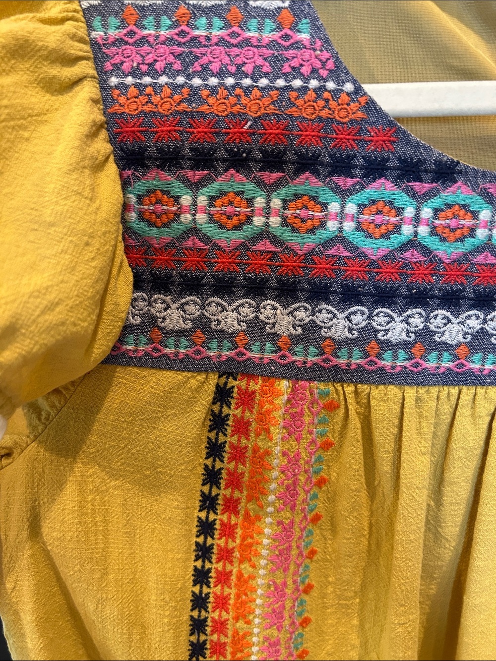 Elizabeth’s Closet Woman’s Size Large /Mustard Yellow Embroidered Dress/ Boho! - Picture 4 of 8